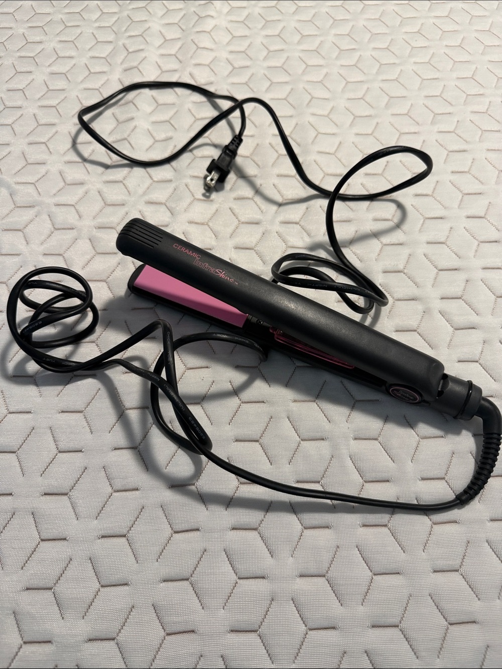 Infrashine- Black and Pink Ceramic Hair Straightener - Women Hair Styling Iron